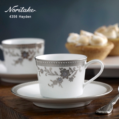 Gift cup and saucer sets 01