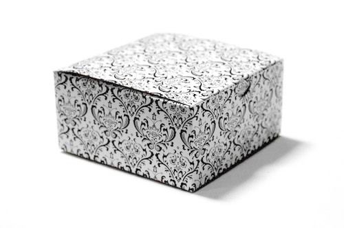 Cake boxes damask