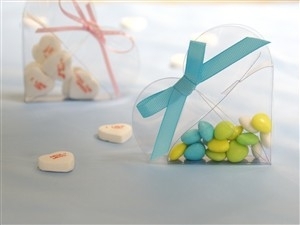 Heart shaped favour boxes - set of 100