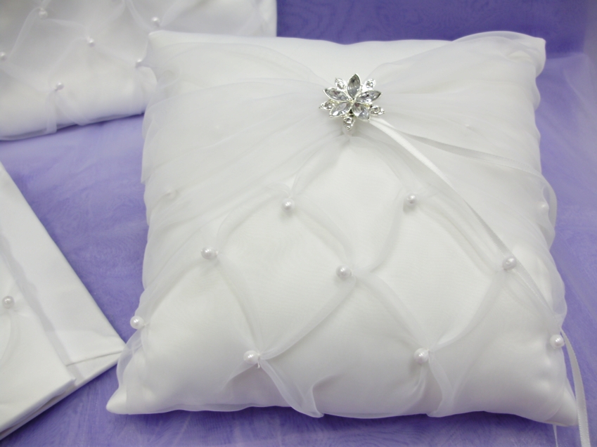 Diamonte flower ring pillow