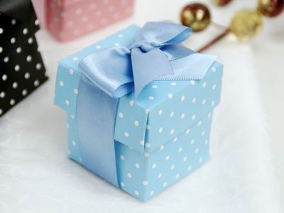 Polka dot favor boxes, 2 piece, set of 100